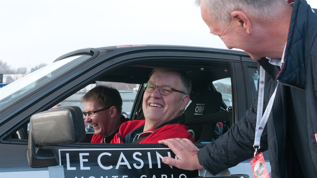 ”Vi vinder løbet” sagde Lars Bækkelund til formanden for Dansk Automobil Sports Union, Bent Mikkelsen.